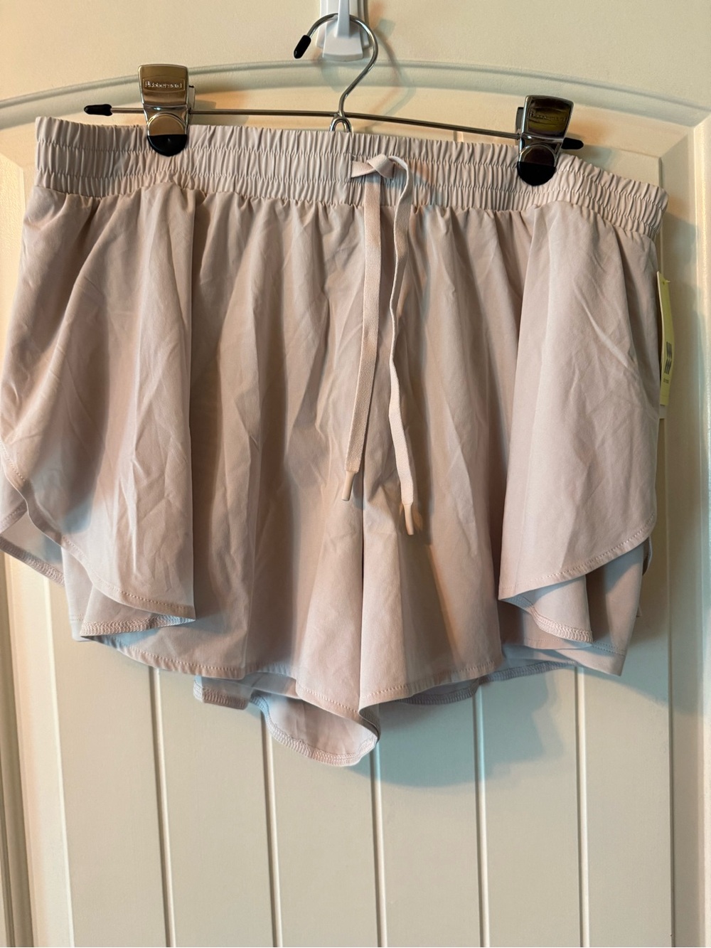 all in motion Cream Layered Athletic Shorts with Drawstring NWT